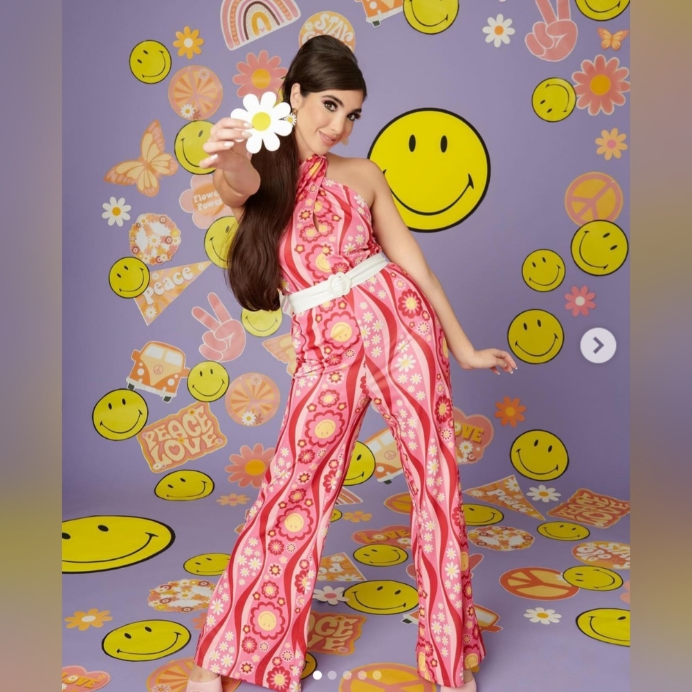 Unique Vintage 22/24 70s halter jumpsuit